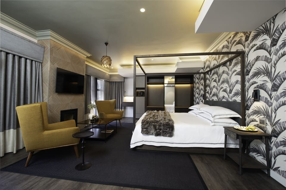 Premier Room | In-room safe, soundproofing, WiFi (free), individually decorated