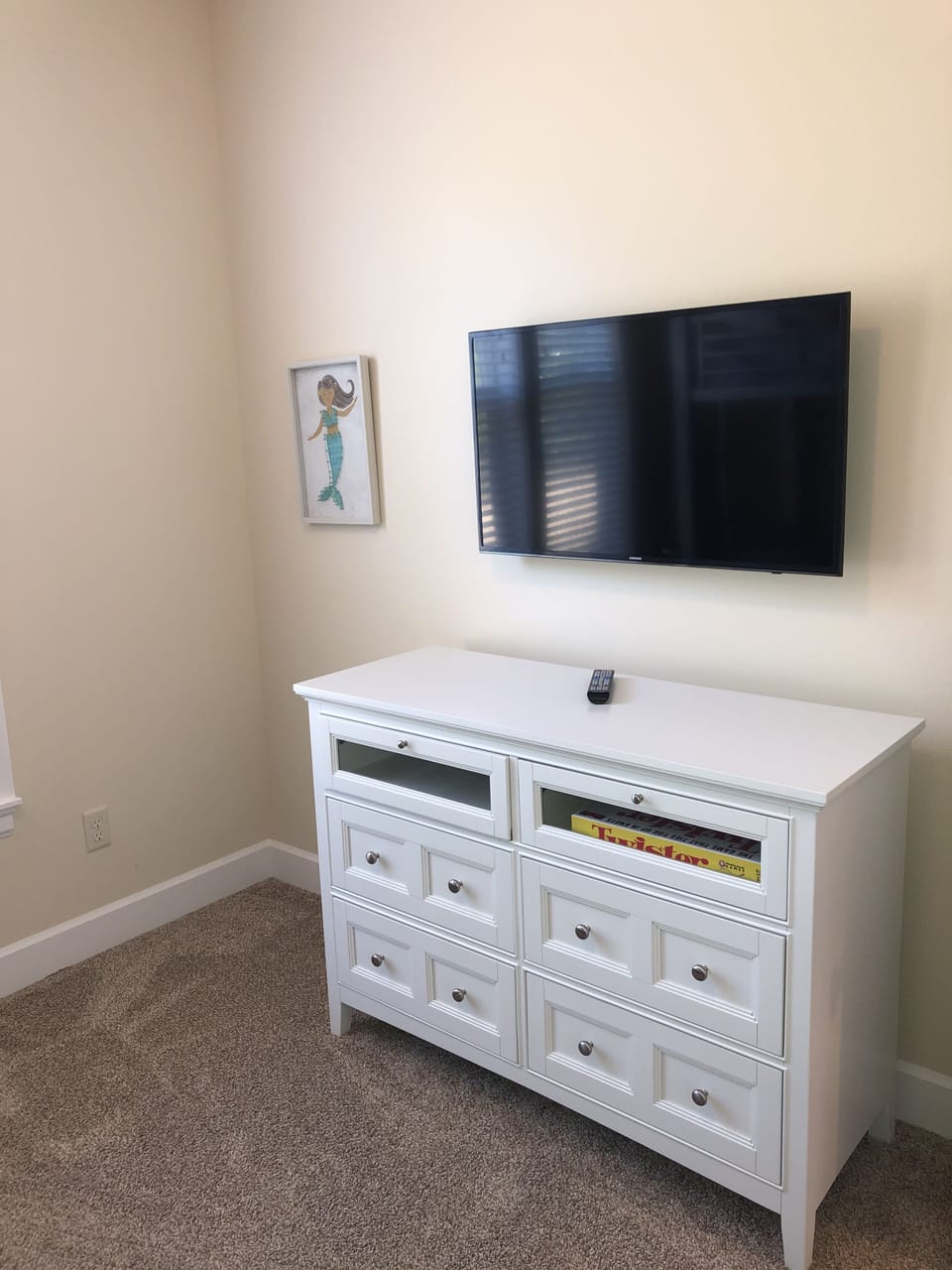 The bunk room has an additional tv. 