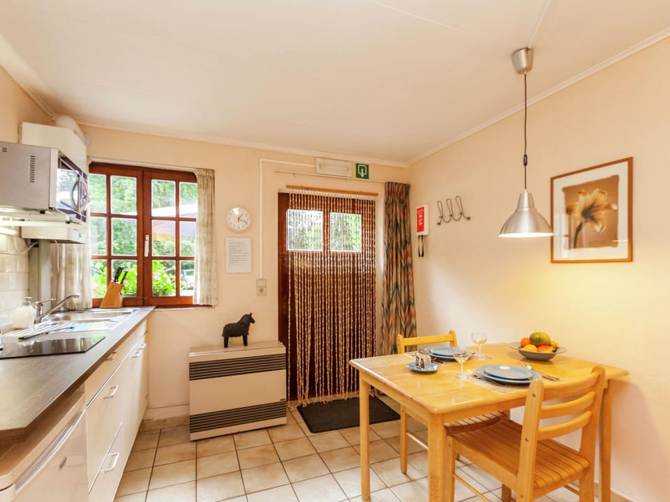 Apartment | Dining