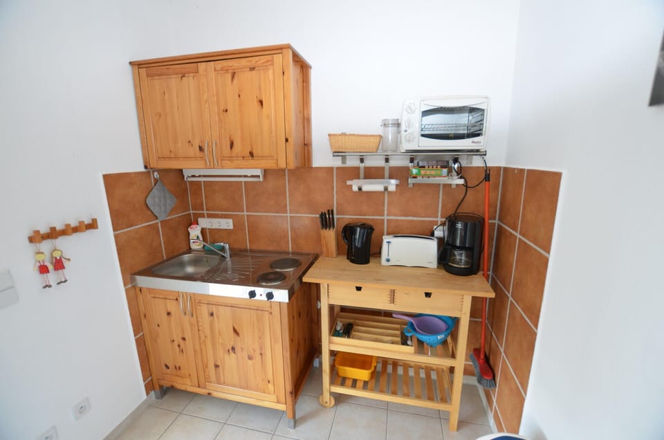 Apartment | 1 bedroom, individually furnished, bed sheets