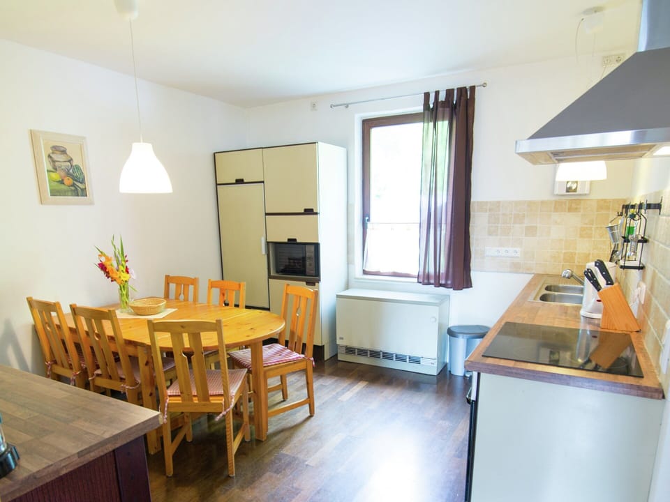 House | Private kitchen | Stovetop, highchair