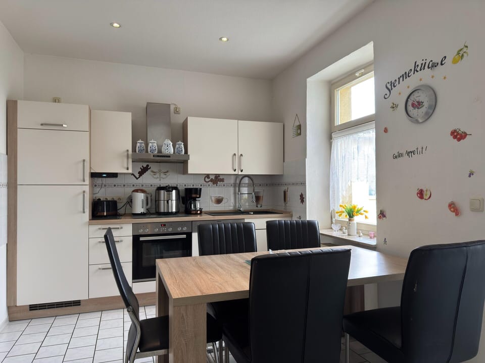 Apartment | Private kitchen | Toaster, highchair