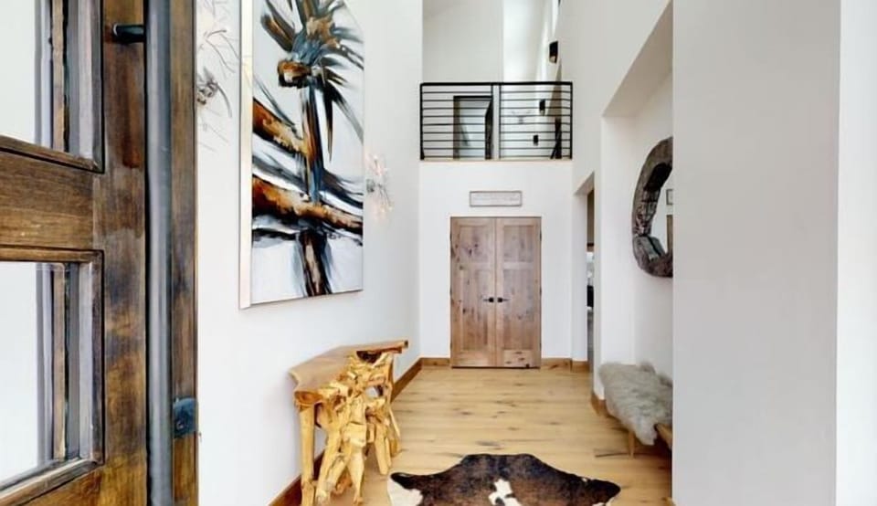 Main entryway - foyer.