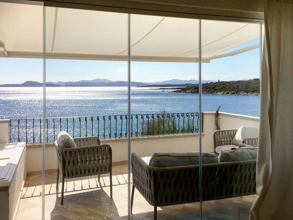 Property, Room, House, Furniture, Real Estate, Building, Interior Design, Home, Architecture, Shore