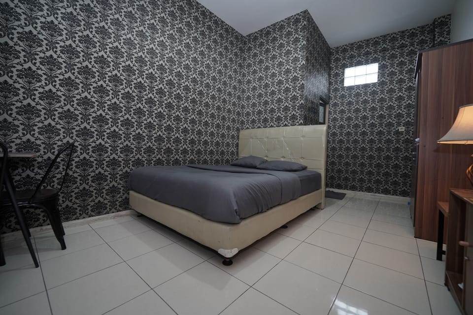 Deluxe Room | Free WiFi, bed sheets