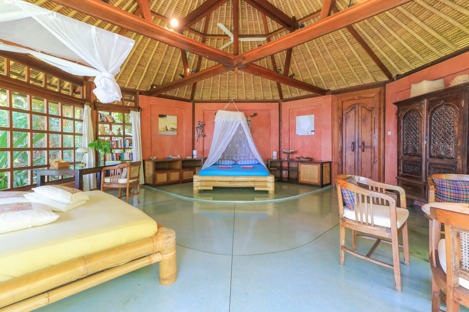 Triple Room | Free WiFi, bed sheets