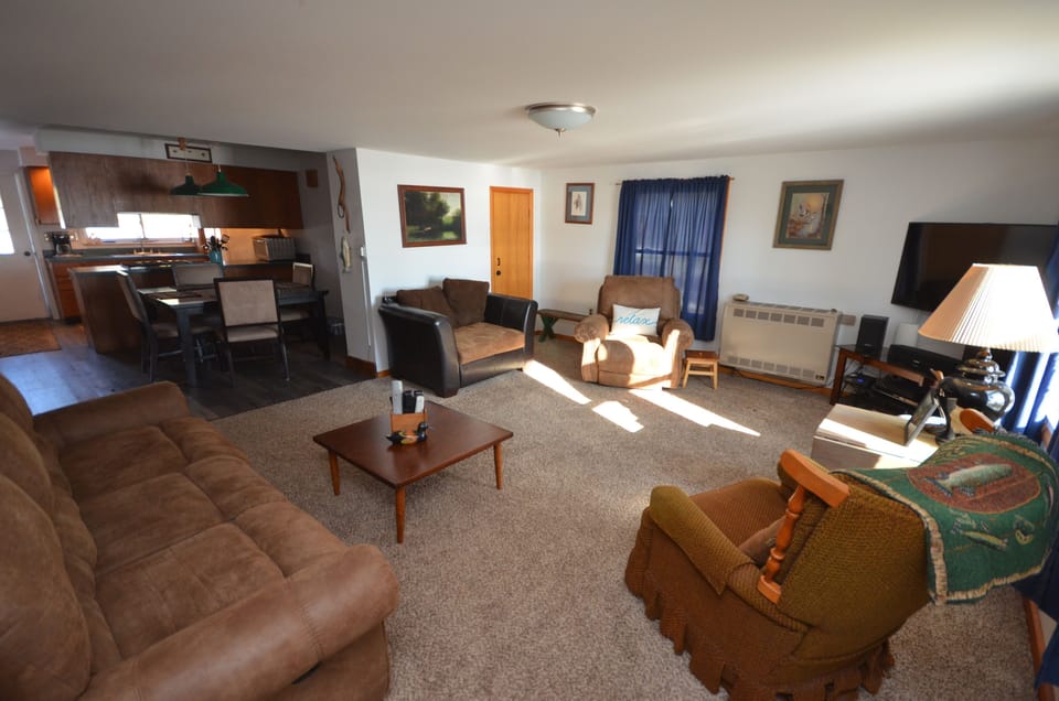 Main living area. - Satellite/cable, DVD player, Blu - ray player, CD player, Roku streaming.