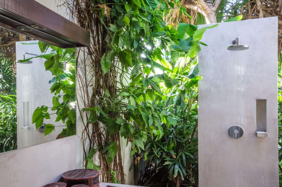 Rent a Luxury Villa in Bali Close to the Beach, Bali Villa 2035 Villa in Kuta