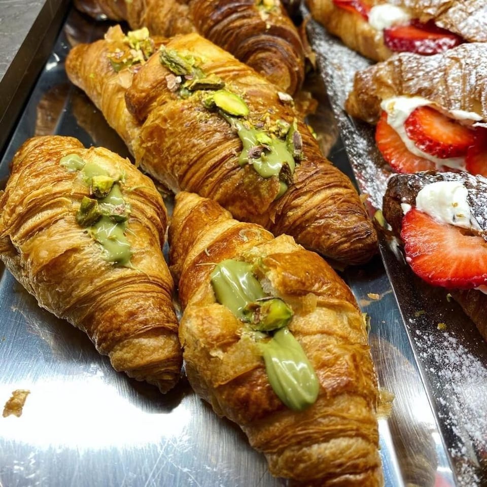 Breakfast and lunch served