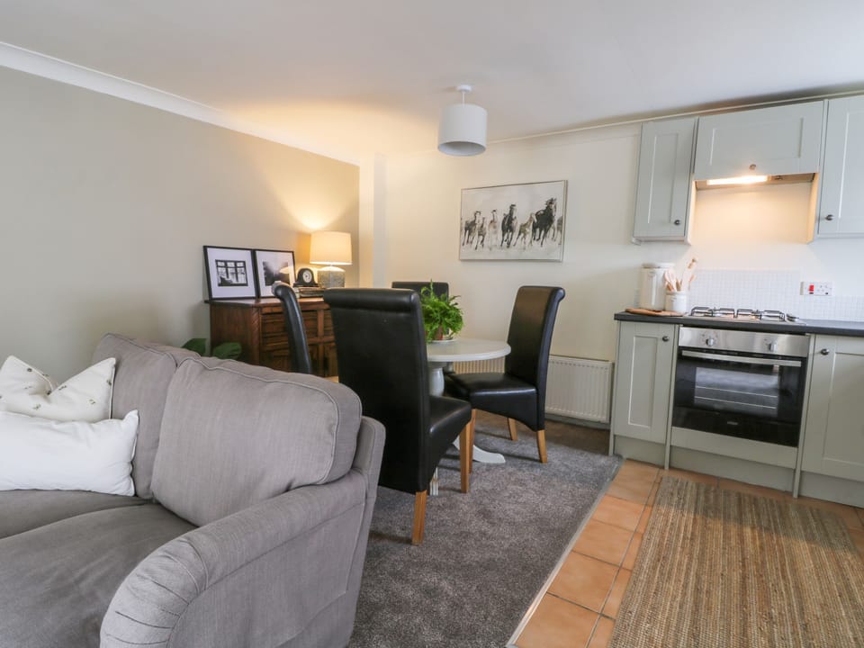 Cottage | Interior