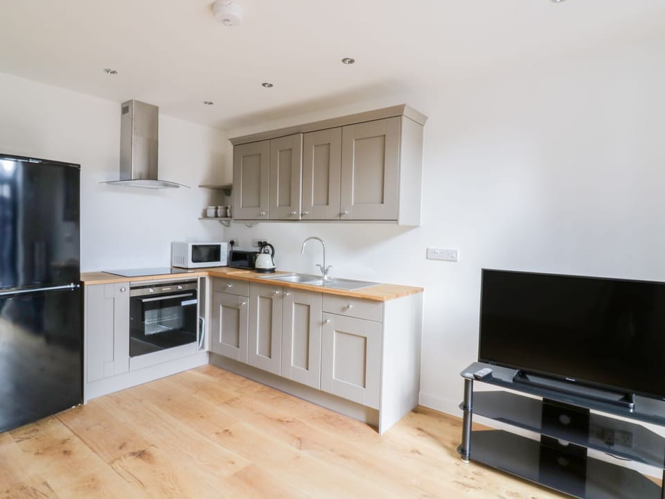 Cottage | Private kitchen | Cookware/dishes/utensils