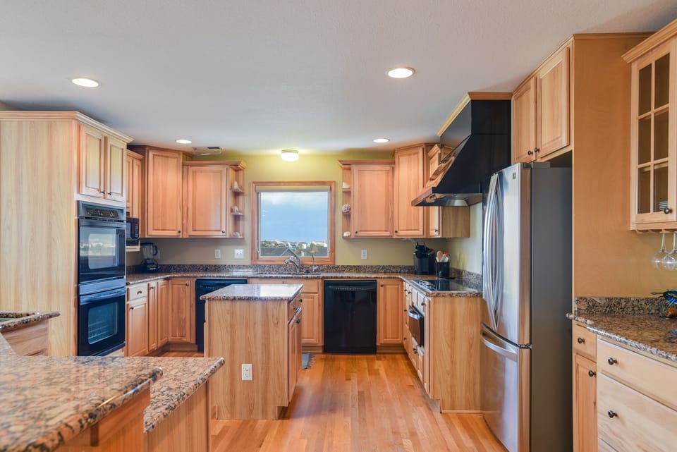 SW01: Home On The Range l Top Level Kitchen