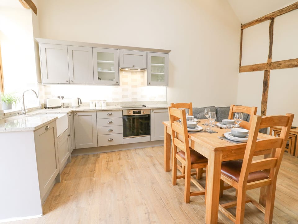Cottage | Interior