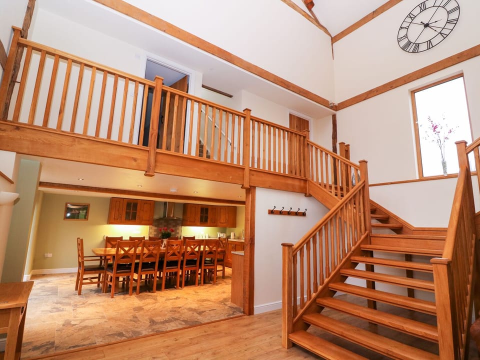 Cottage | Interior