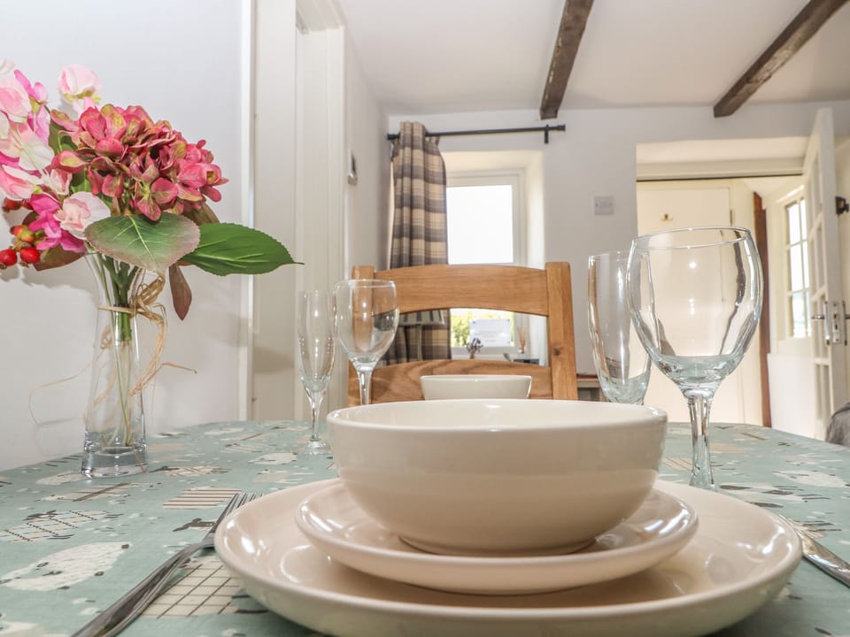 Cottage | Interior