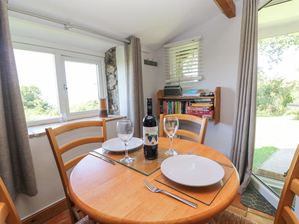 Cottage | Interior