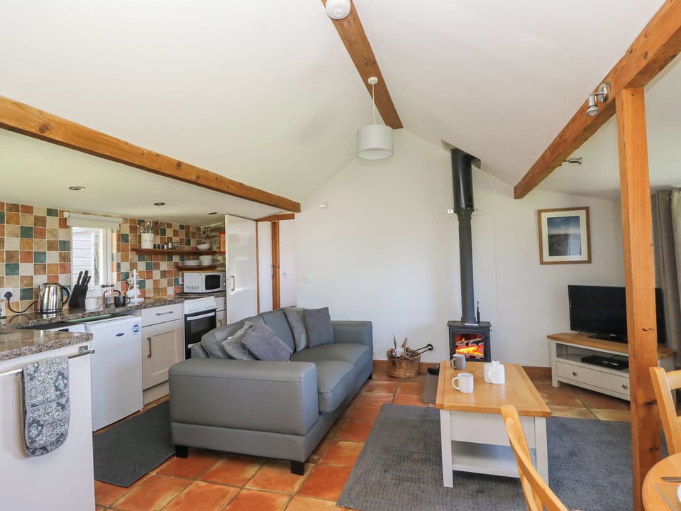 Cottage | Living area | TV