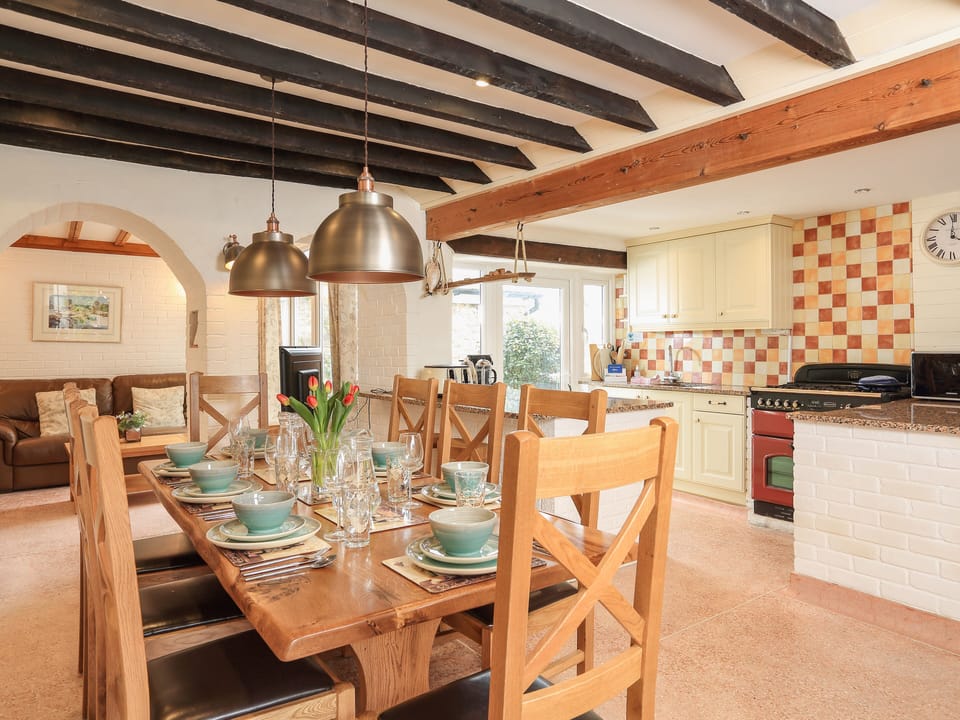 Cottage | Interior