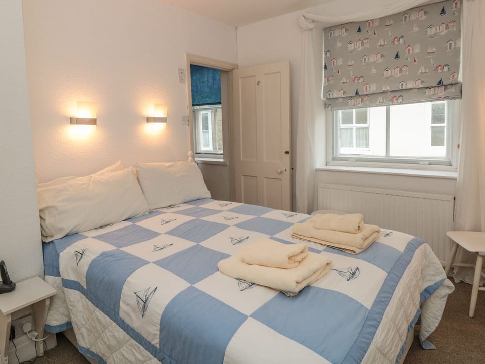 Cottage | 2 bedrooms, individually decorated, individually furnished, free WiFi