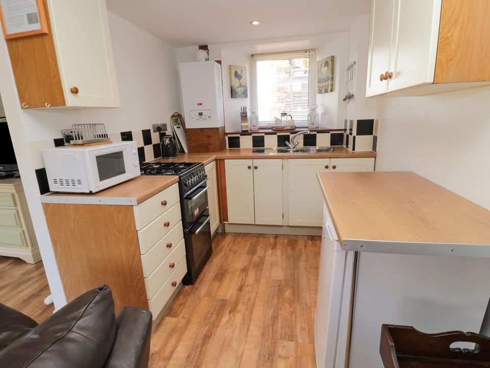 Cottage | Interior