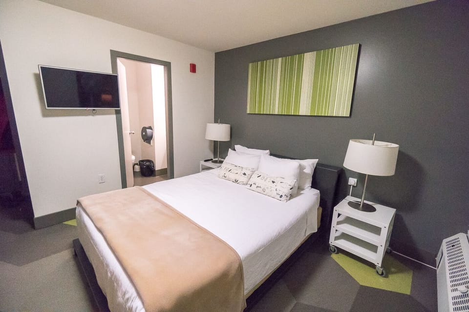 Family Room, Ensuite (Max 4 People) | Free WiFi, bed sheets