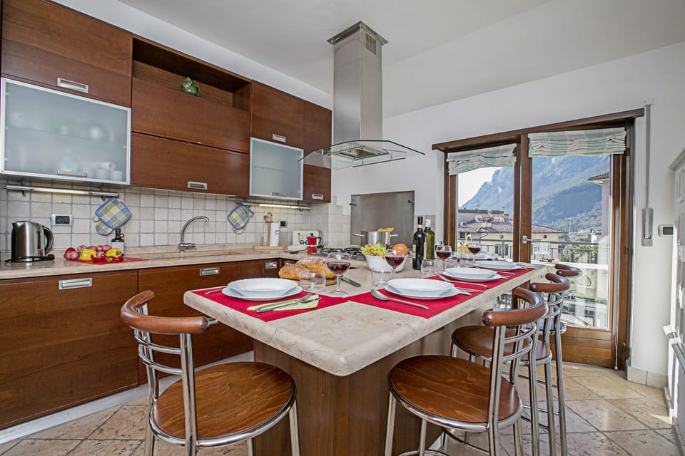 Kitchen and dining area