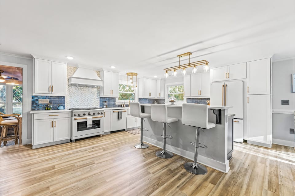 Kitchen with Island