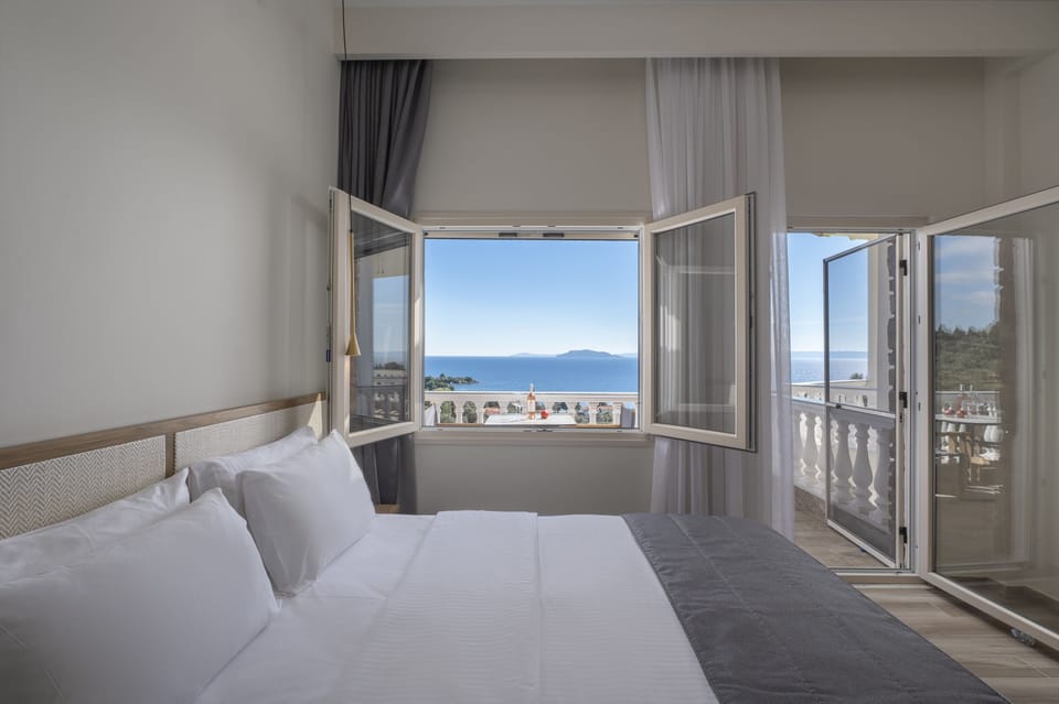 Standard Room Sea View 2nd Floor | Soundproofing, free WiFi, bed sheets