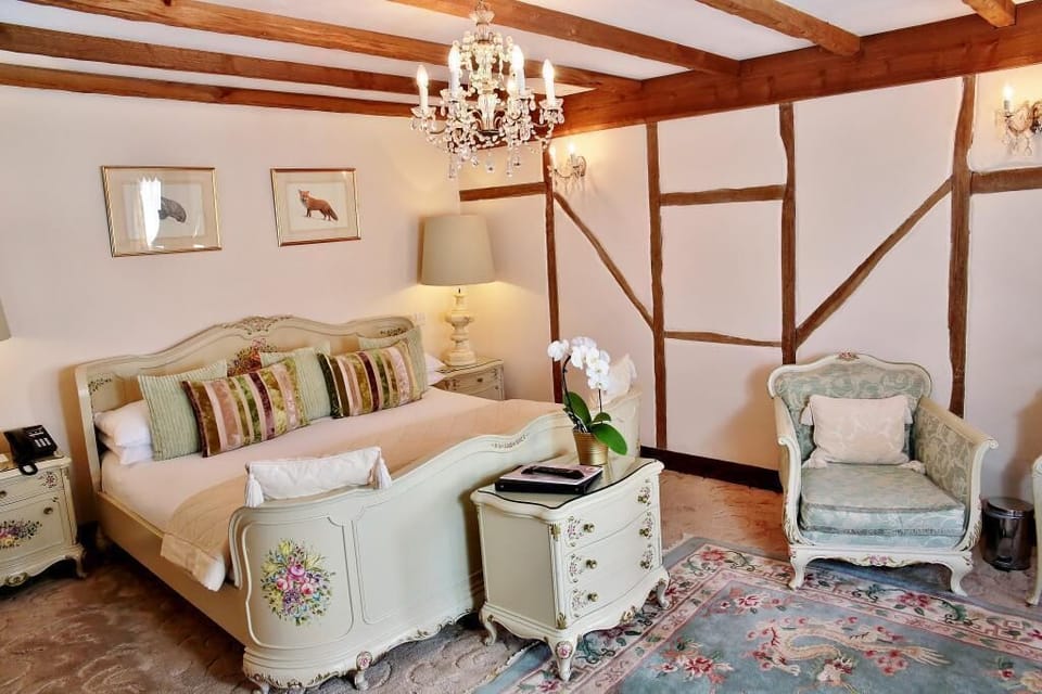 Double Room (Large) | Premium bedding, individually decorated, individually furnished, desk