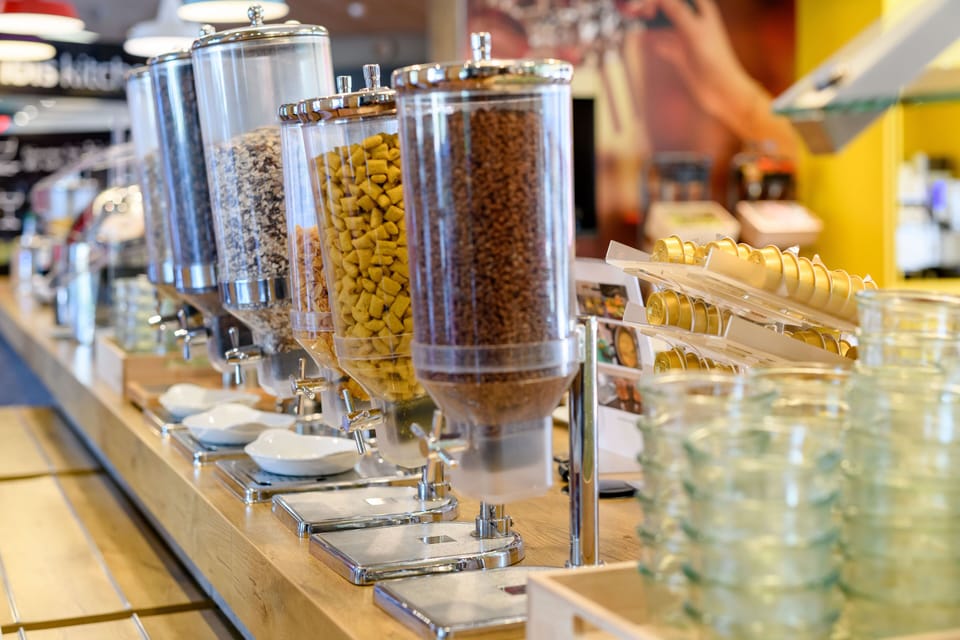 Buffet breakfast for a fee on weekends