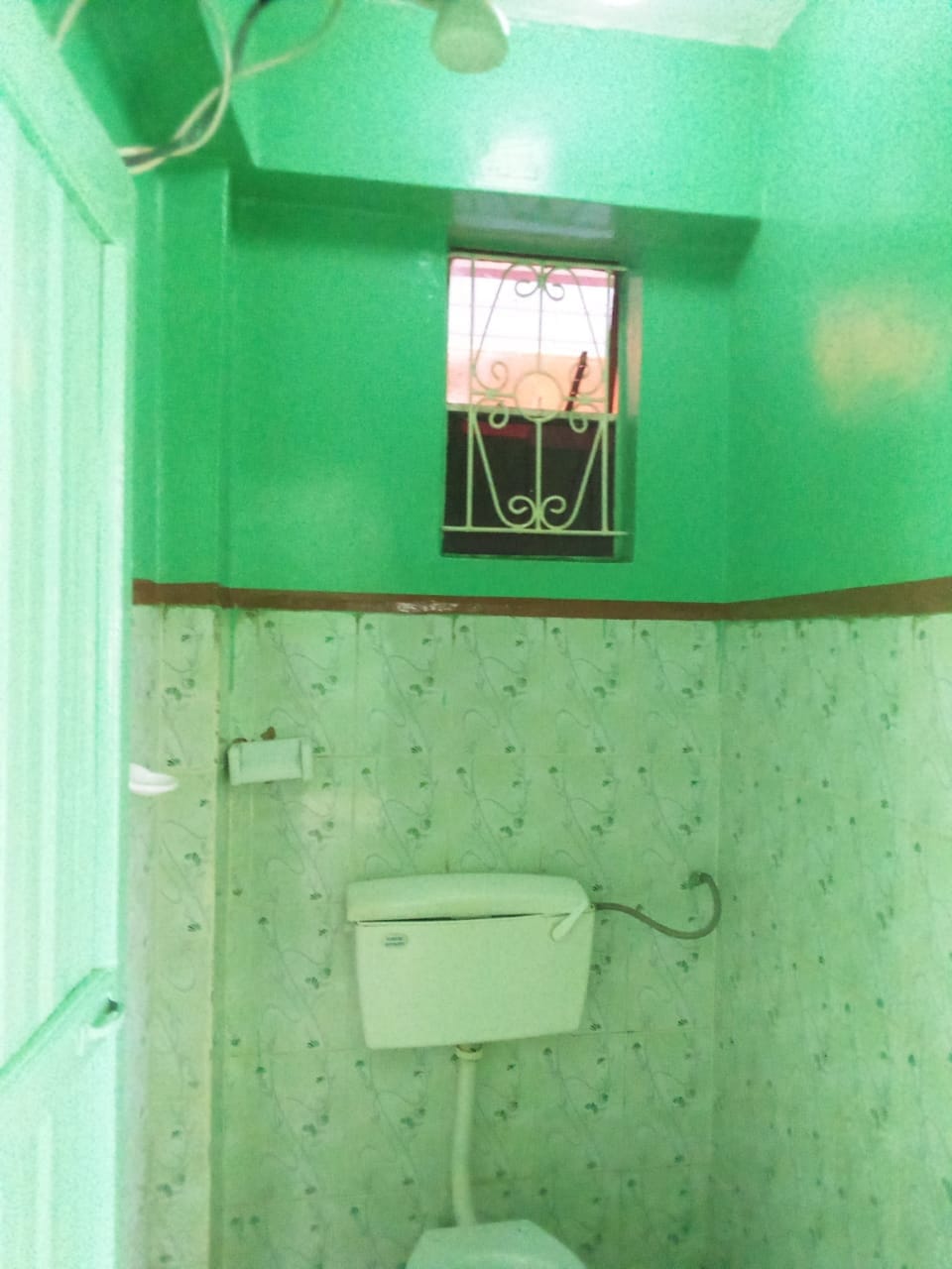 Standard Room | Bathroom | Shower, free toiletries, towels, soap