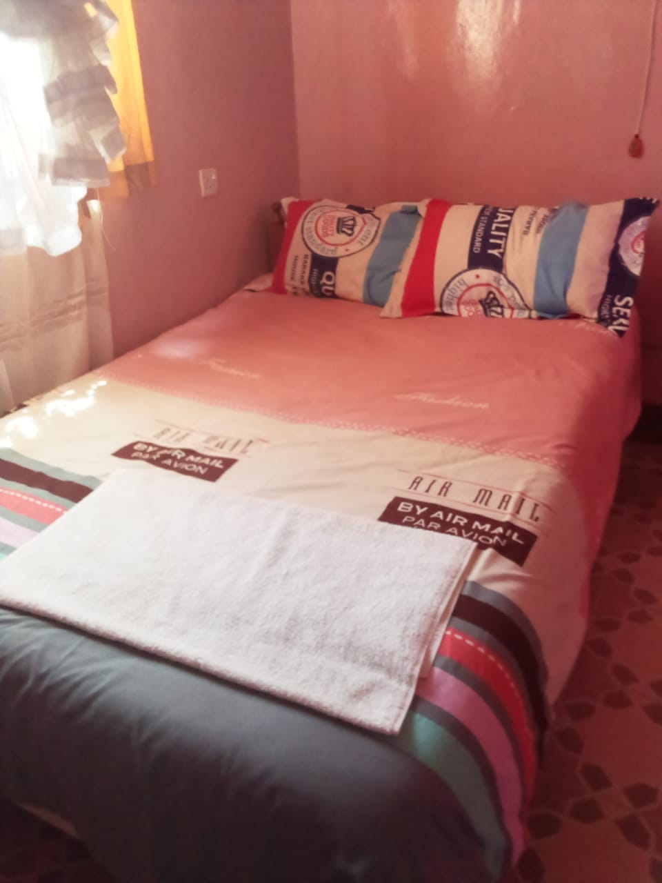 Standard Room | Desk, free WiFi, bed sheets