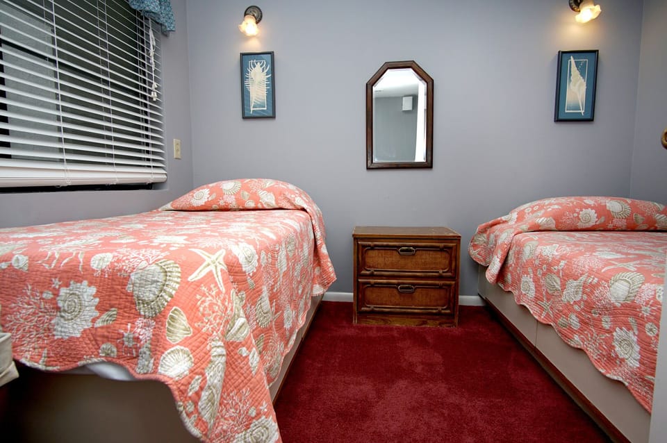 Sea Pointe 204 - oceanfront condo in Cherry Grove Beach in North Myrtle Beach | bedroom 3 | Thomas Beach Vacations