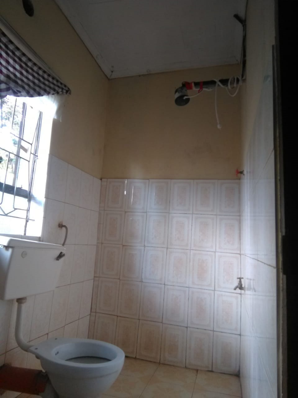 Shower, free toiletries, slippers, towels