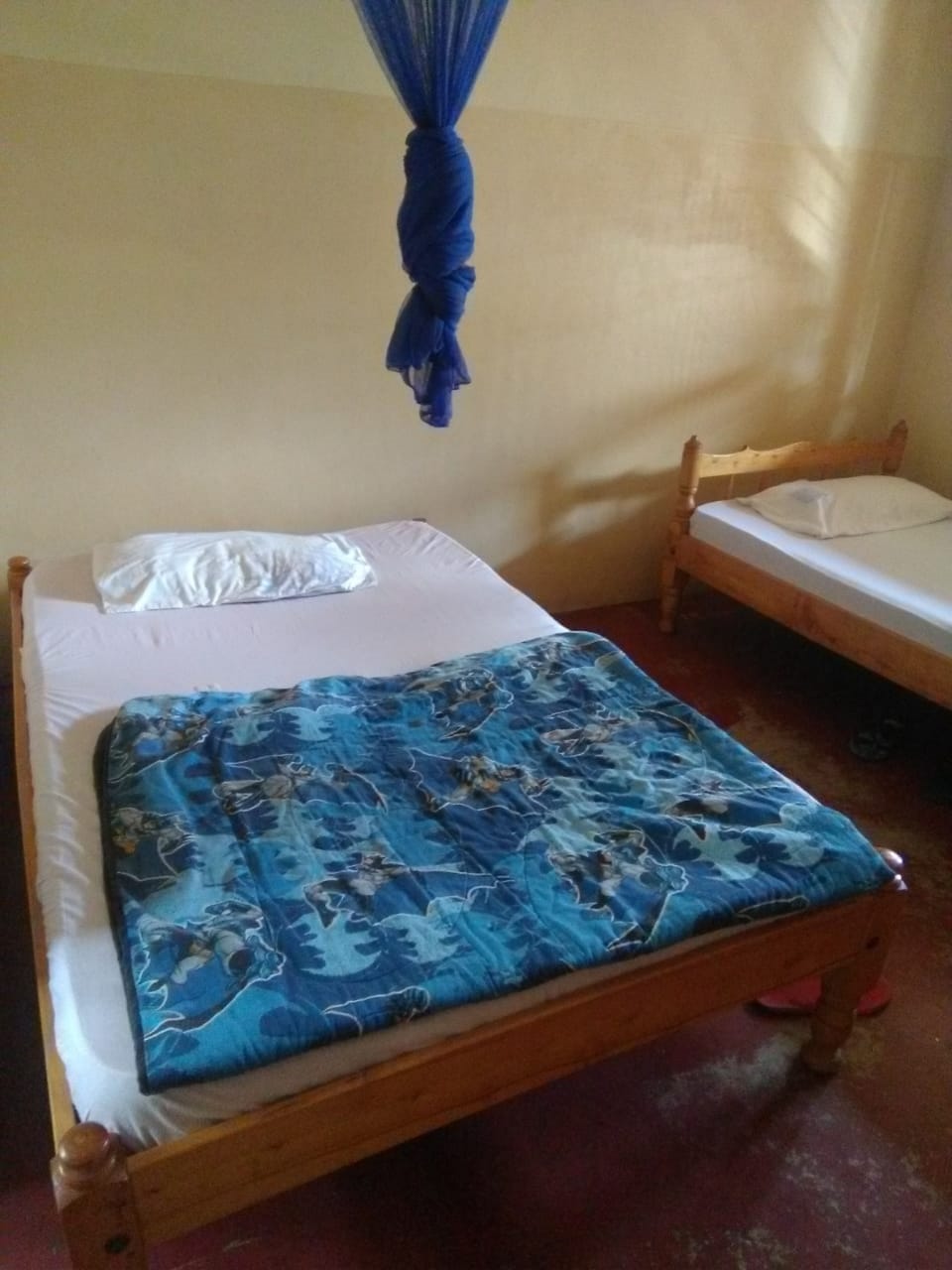 Double or Twin Room | Desk, free WiFi, bed sheets