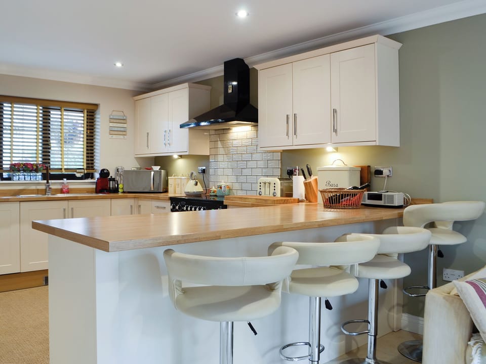 Perfectly designed to enjoy a quick bite to eat on the go | Ty Glyndwr, Lower Cwm-twrch, near Ystradgynlais