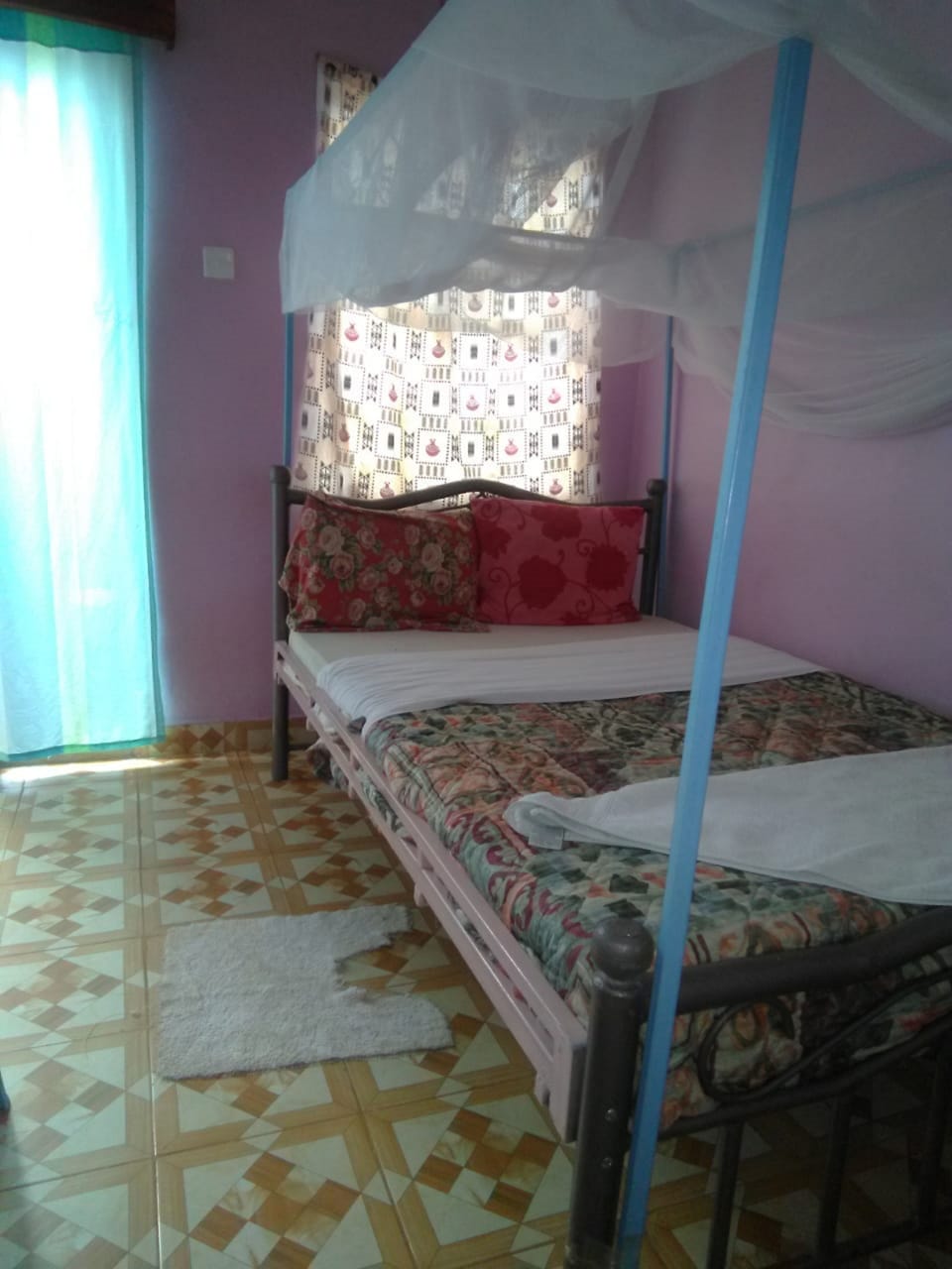 Double Room | Iron/ironing board, bed sheets