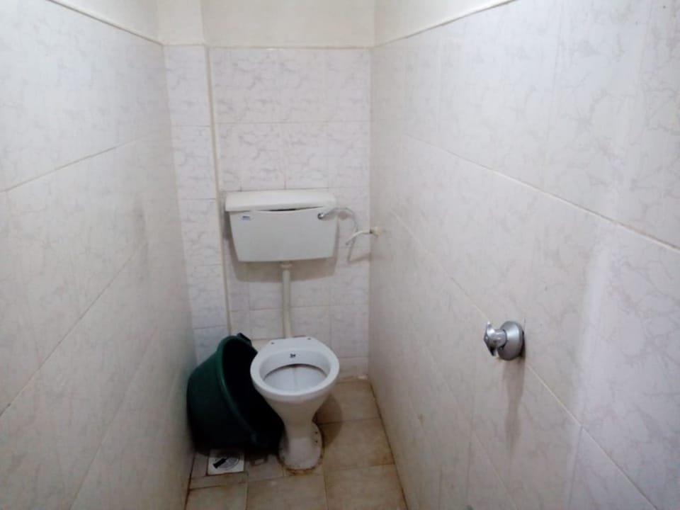 Standard Room | Bathroom | Shower, rainfall showerhead, free toiletries, towels