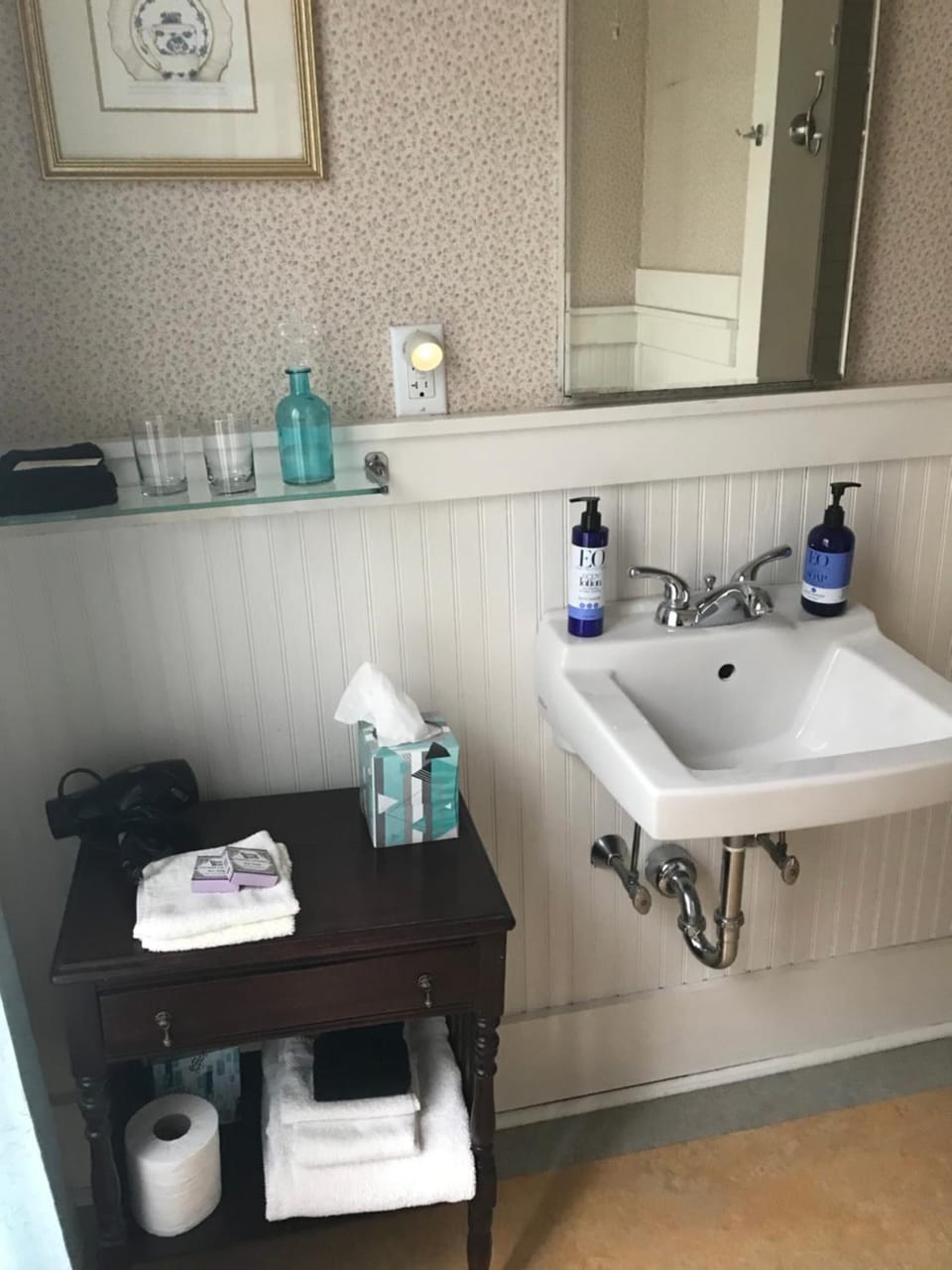 Hair dryer, towels