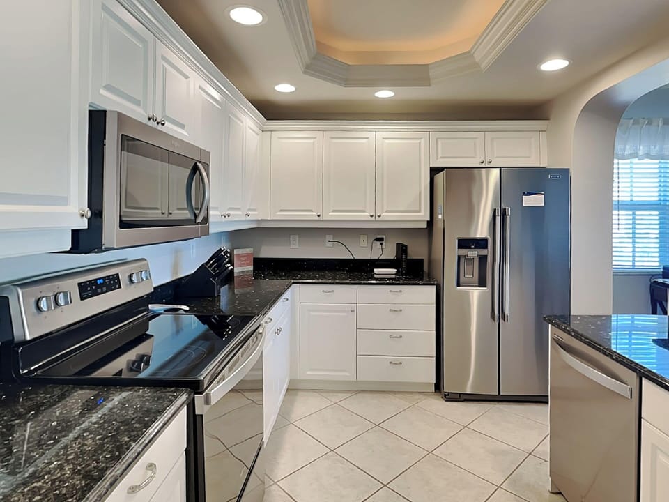 Condo (3 Bedrooms) | Property amenity