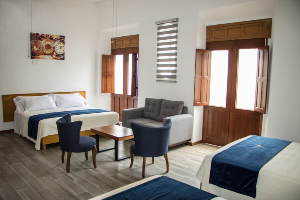 Family Studio Suite | Desk, free WiFi, bed sheets