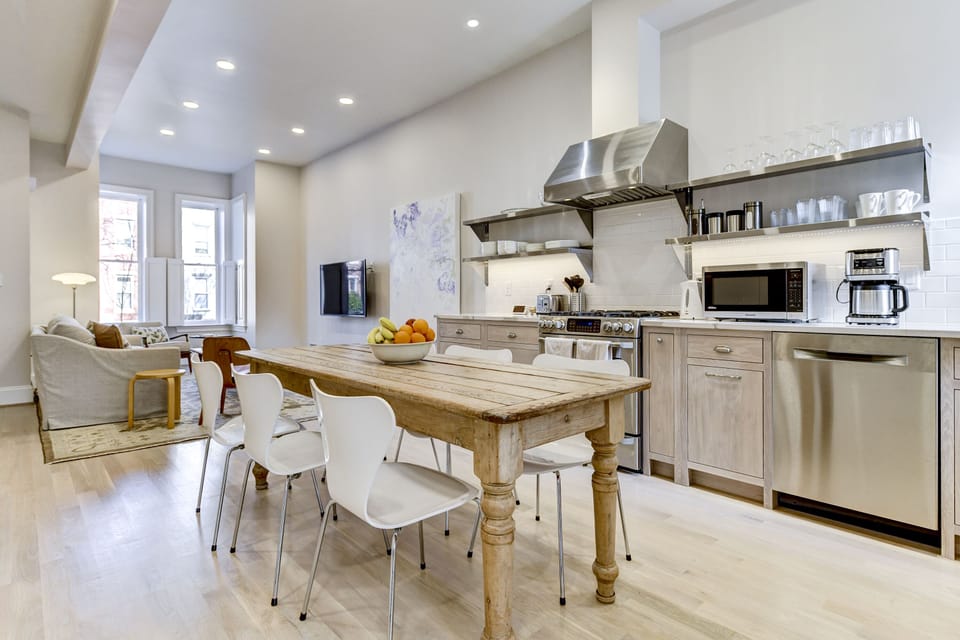 Fully equipped kitchen