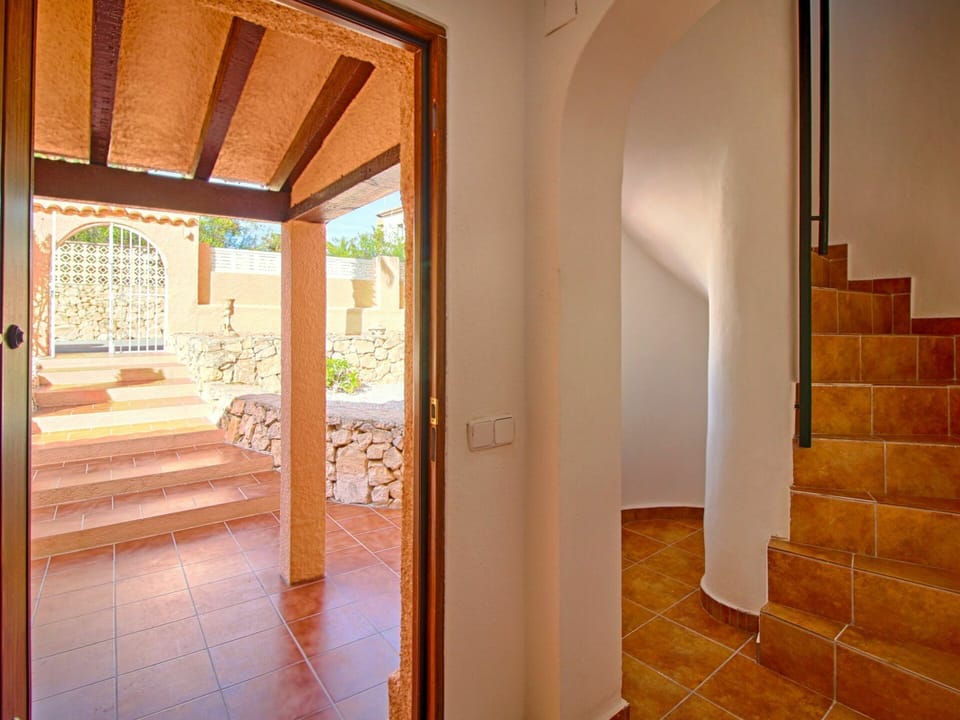 Property, Building, Room, Floor, House, Architecture, Door, Real Estate, Interior Design, Home