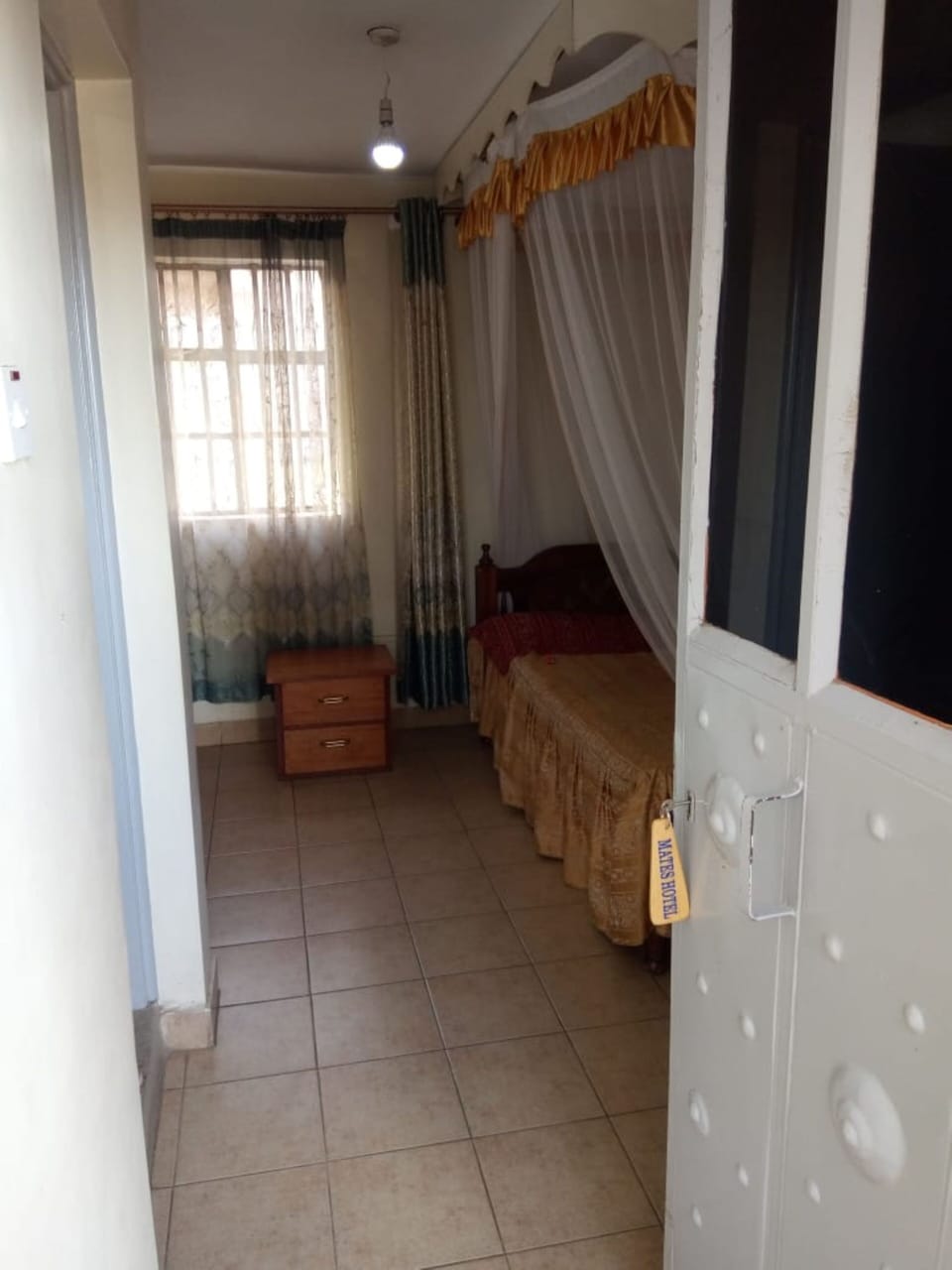 Double Room | Desk, iron/ironing board, free WiFi, bed sheets