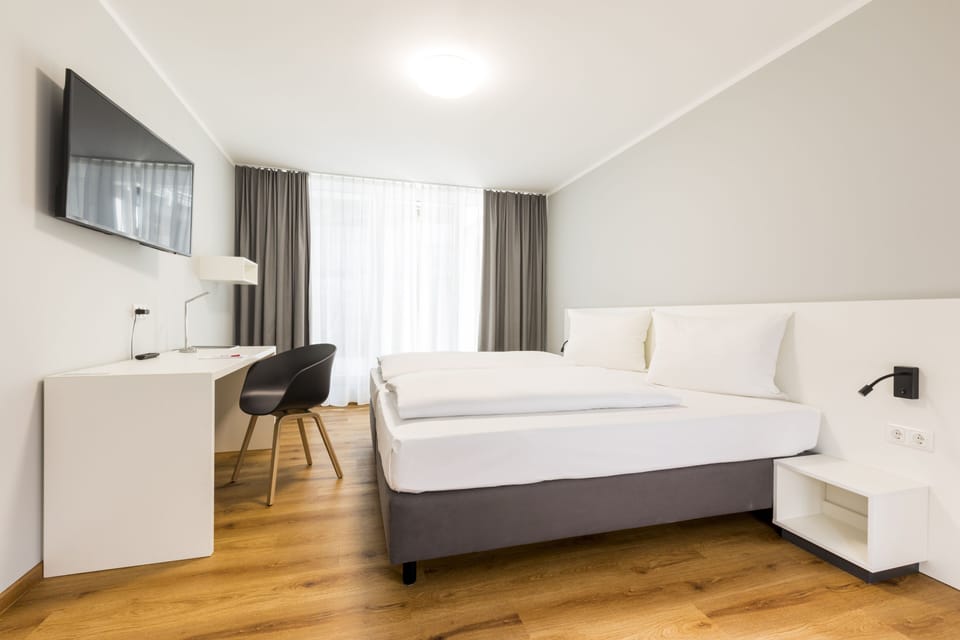 mk | monteurzimmer eschborn Bed and Breakfast in Frankfurt
