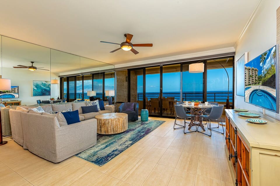 Spectacular view from the living area of Polo Beach 805