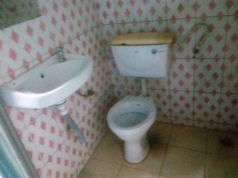 Double Room | Bathroom sink