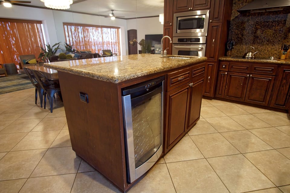 The kitchen island.