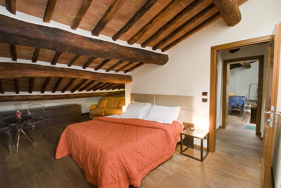 Deluxe Room, 1 Double Bed | Premium bedding, desk, free WiFi, bed sheets