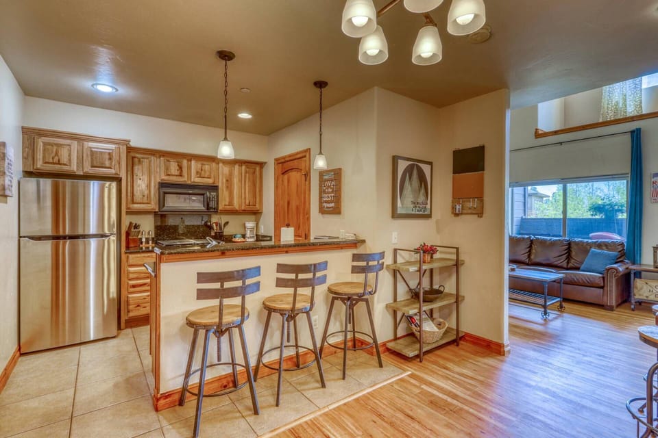 Breakfast Bar for Chatting